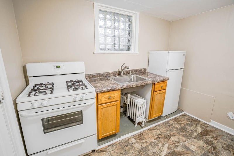 232 Aurora Ave, Saint Paul, MN 55103