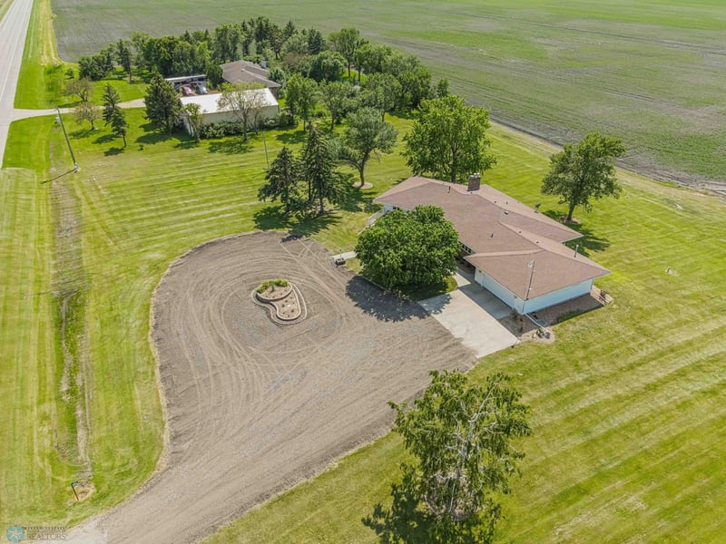 8171 70th St S, Sabin, MN 56580