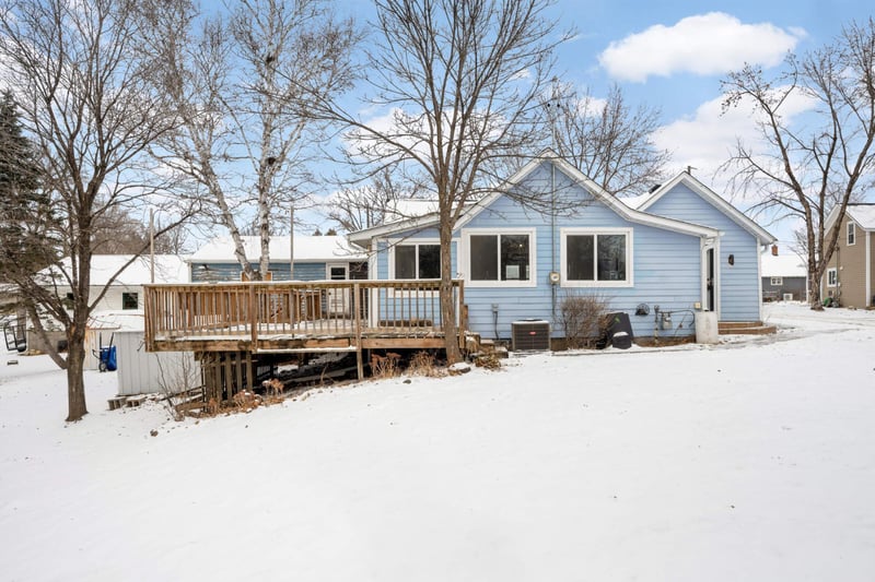 422 2nd St S, Bayport, MN 55003