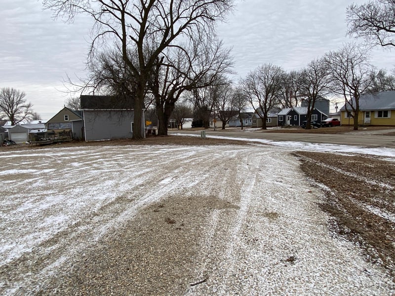201 S 1st St, Kiester, MN 56051