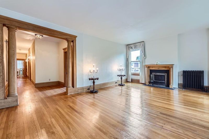 442 Summit Ave #6, Saint Paul, MN 55102