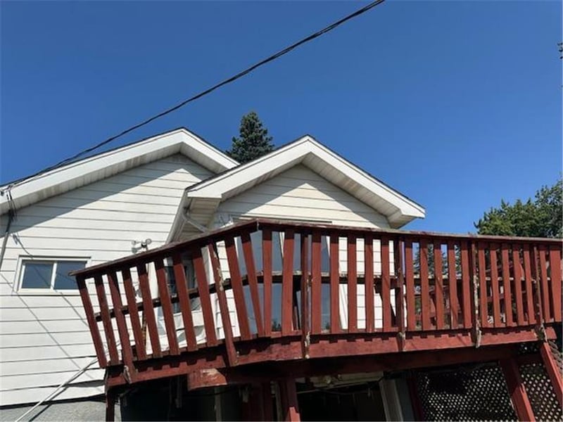 4702 W 8th St, Duluth, MN 55807