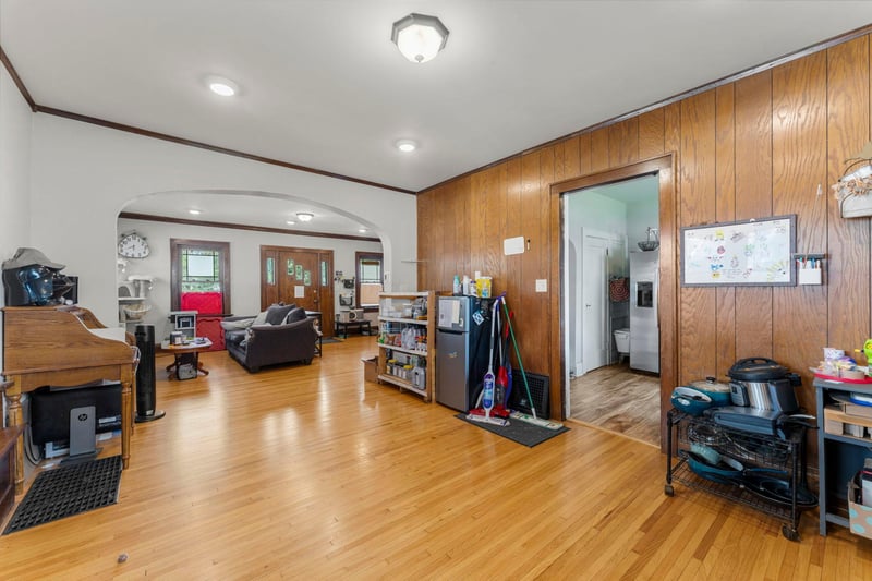 709 10th St NE, Austin, MN 55912