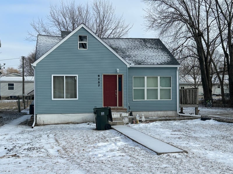 6257 6th Ave, Glencoe, MN 55336