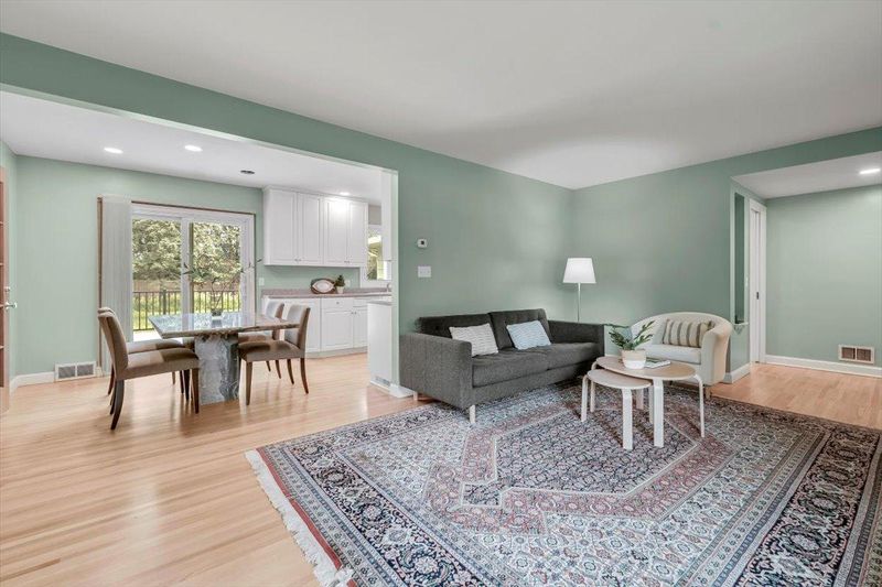 4512 Chatelain Ter, Minneapolis, MN 55422