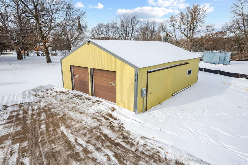 27996 Lamar Ave, Chisago City, MN 55013