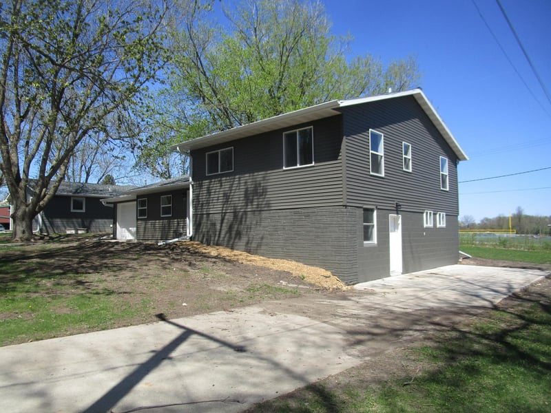 53 Eastview Dr, Hancock, MN 56244