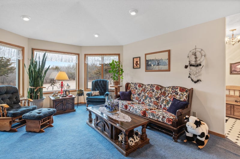 23600 Alray Dr, Mankato, MN 56001