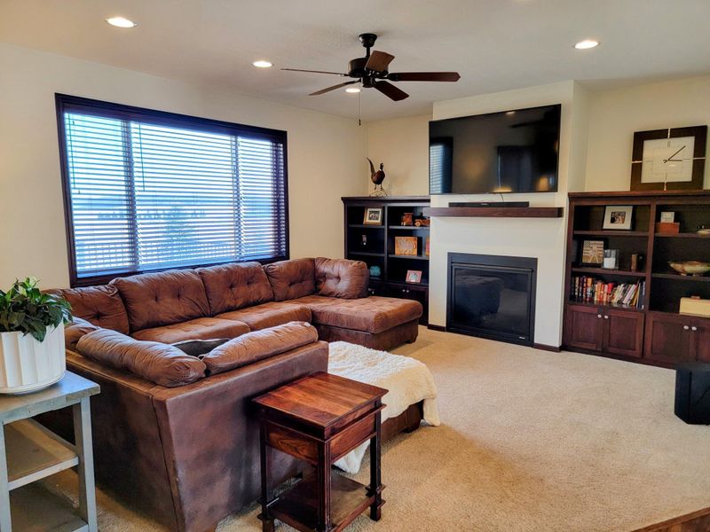 21820 Hogan Ave, Hampton, MN 55031