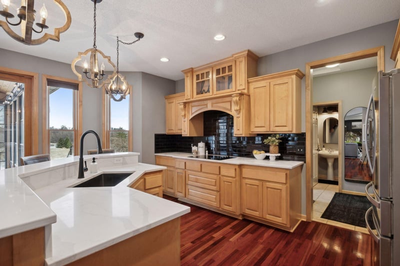 9622 Gander Ln, Saint Bonifacius, MN 55375