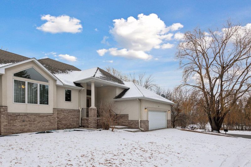 4000 County Road 101 N, Minneapolis, MN 55446