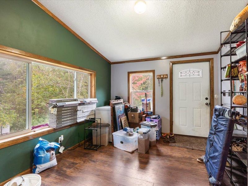 10657 Black Bear Rd, Brainerd, MN 56401