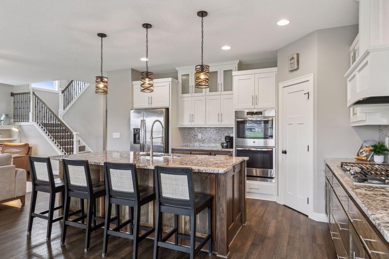 29135 Scenic Dr, Chisago City, MN 55013