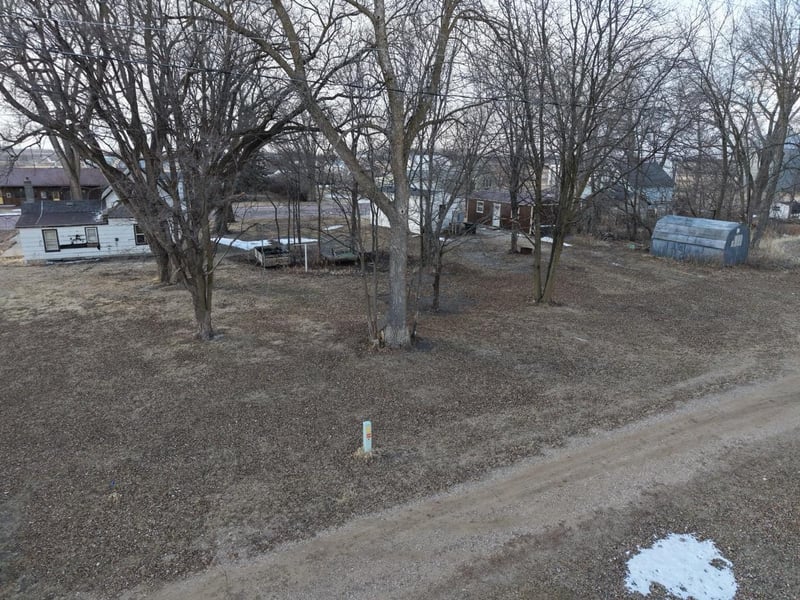 175 Cottonwood, Revere, MN 56166