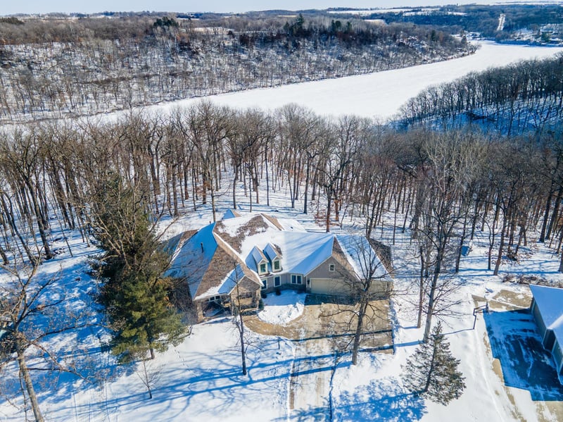 12628 Hunter Ln Nw, Oronoco, MN 55960