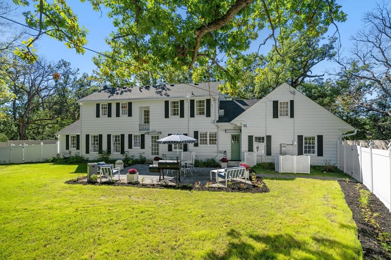 3027 Hazelwood Rd, Hopkins, MN 55305