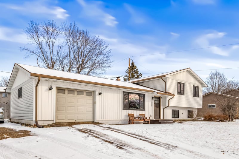 12930 Thomas St, Osseo, WI 54758