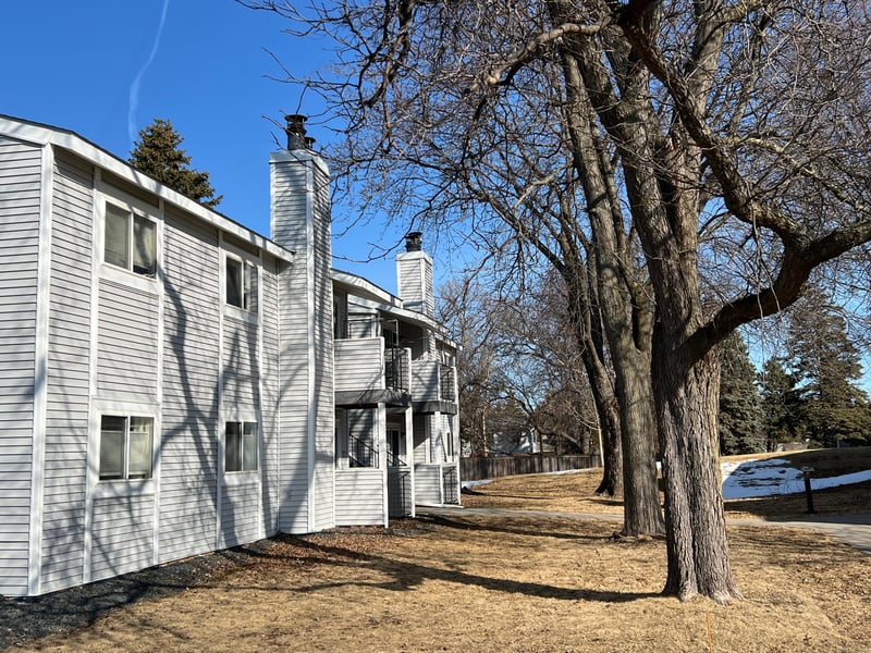 1728 Pleasant St #H, Lauderdale, MN 55113