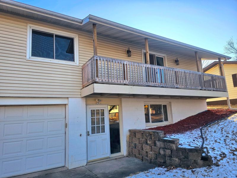 705 4th Ave NW, Plainview, MN 55964