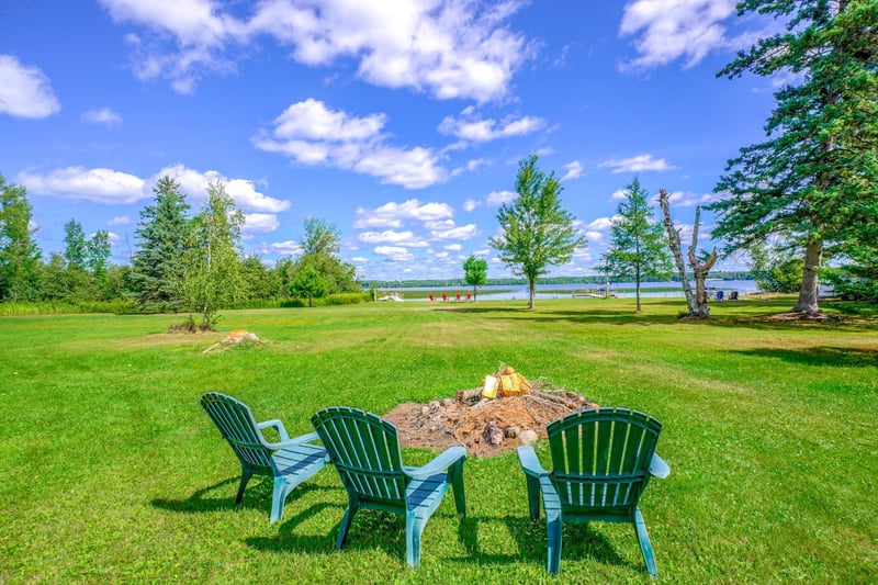 5781 N Spruce Ln, Stone Lake, WI 54876