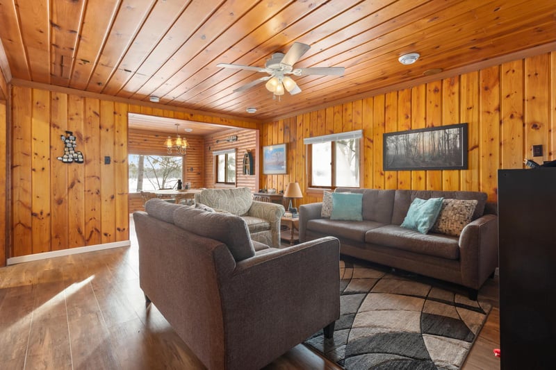 1610 Peninsula Rd NE, Outing, MN 56662