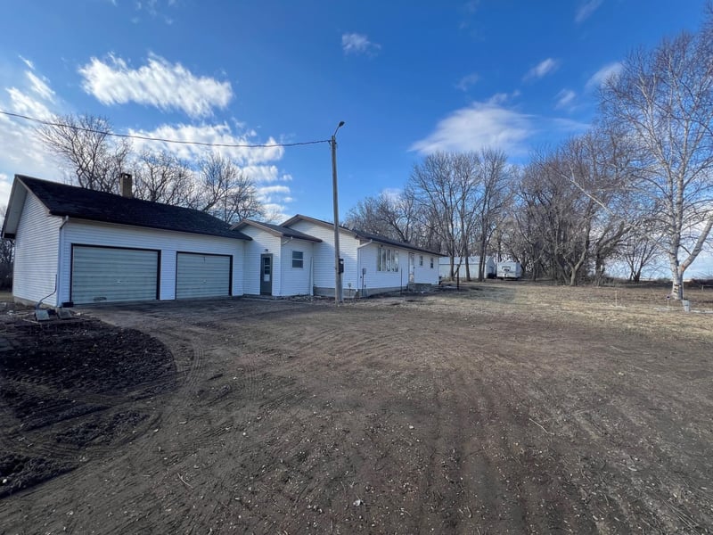 8045 70 St NE, Murdock, MN 56271