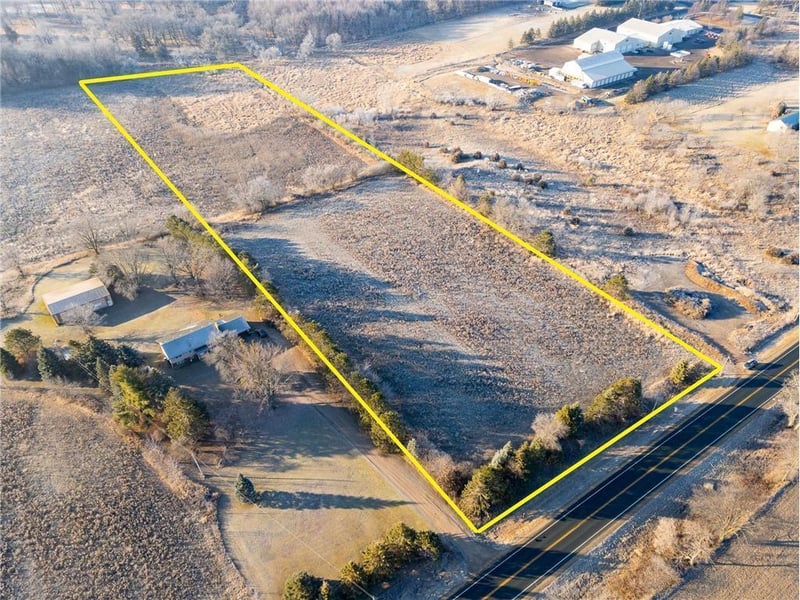 31639 Park Trl, Center City, MN 55012