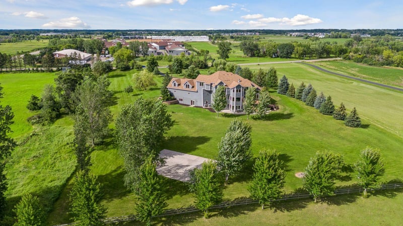 1585 Hamel Rd, Medina, MN 55340