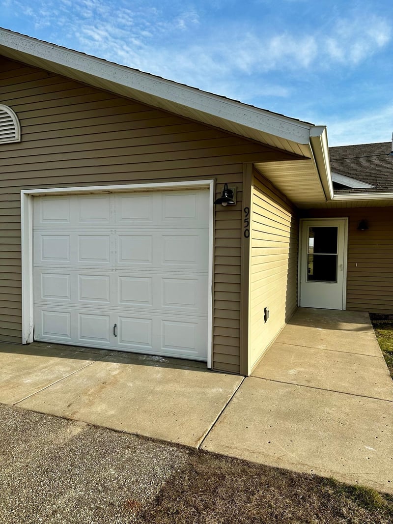 950 Portland St, Villard, MN 56385