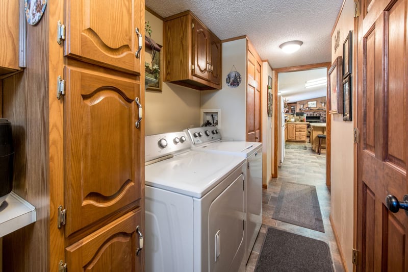 106 W 3rd St, Cyrus, MN 56381