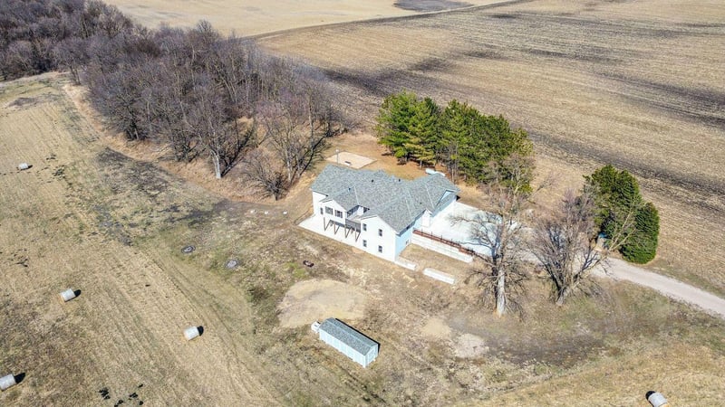 12260 100th St SW, Howard Lake, MN 55349