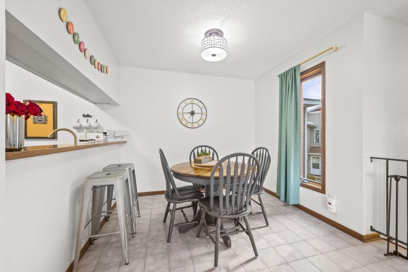 4496 Cinnamon Ridge Trl #B, Eagan, MN 55122