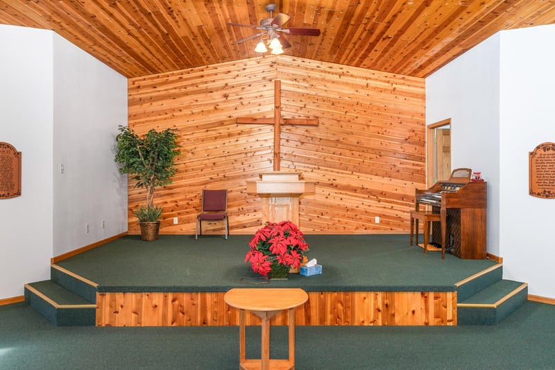 6260 Hermantown Rd, Duluth, MN 55810