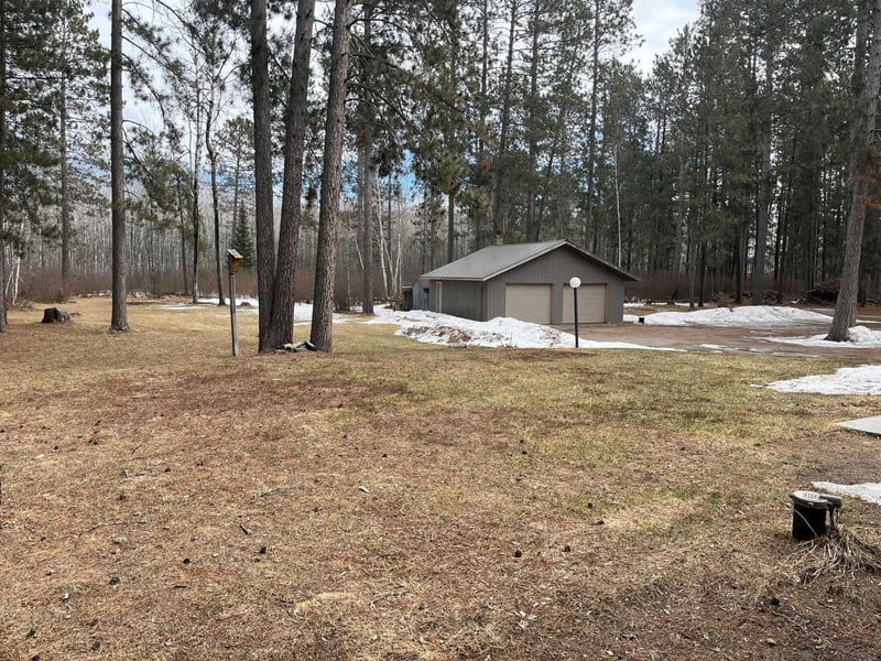 4668 Vermilion Trl, Gilbert, MN 55741