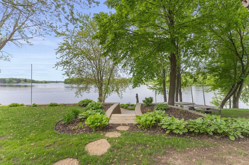 1697 Shore Dr, Mora, MN 55051