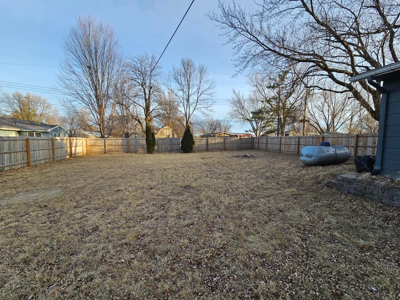 103 E 1st St, Elkton, MN 55933