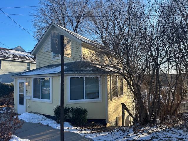 472 3rd St, Excelsior, MN 55331