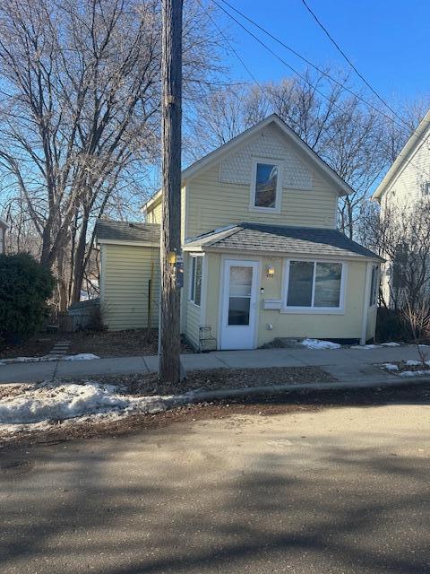 472 3rd St, Excelsior, MN 55331