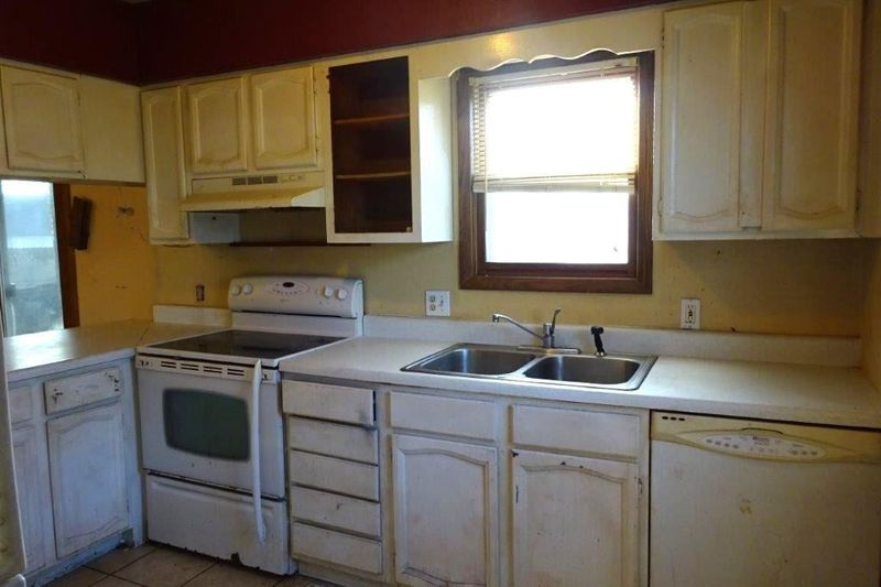 22653 Main St, Ettrick, WI 54627