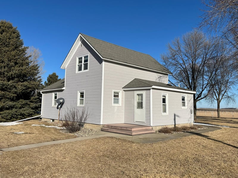 6065 120th Ave SE, Clara City, MN 56222