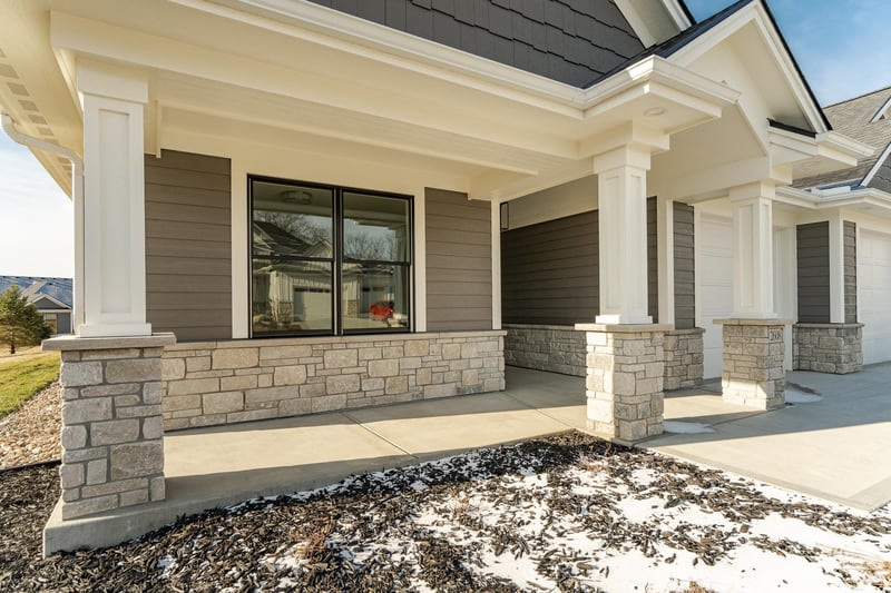 2608 Bentley Dr SW, Rochester, MN 55902
