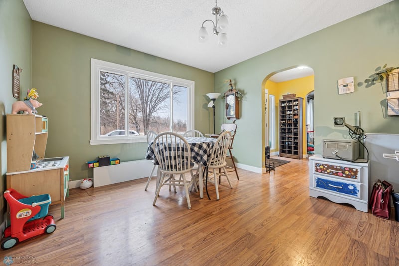 8422 90th St S, Sabin, MN 56580