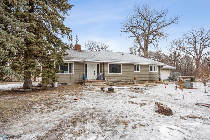 8422 90th St S, Sabin, MN 56580