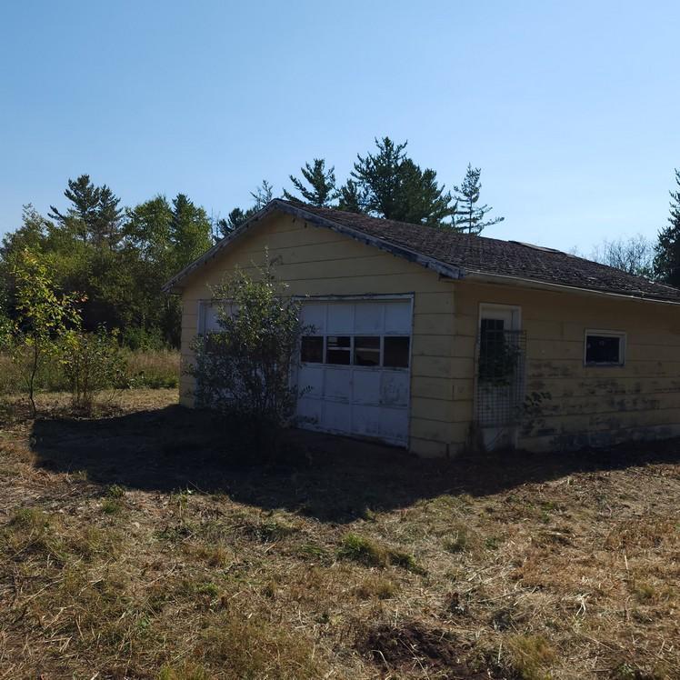 8786 E Spaulding Rd, South Range, WI 54874