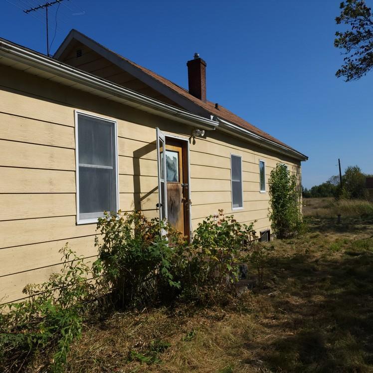 8786 E Spaulding Rd, South Range, WI 54874