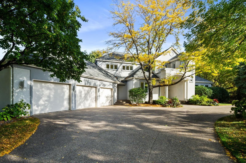 3426 Oakton Dr, Minnetonka, MN 55305