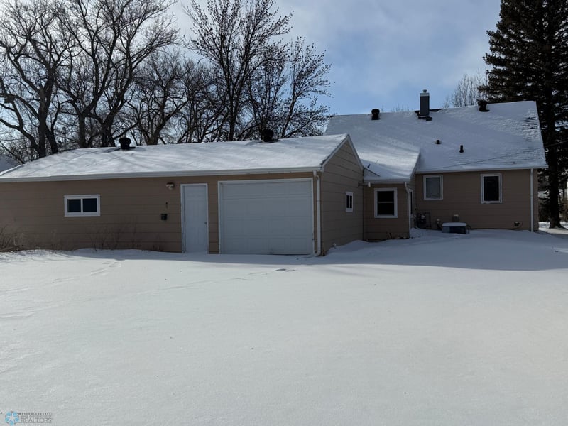 818 12th St N, Breckenridge, MN 56520