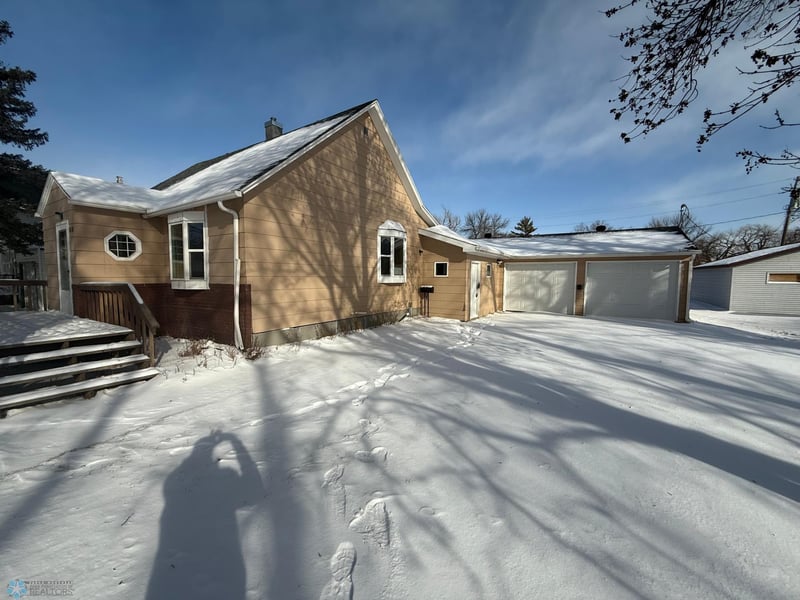 818 12th St N, Breckenridge, MN 56520