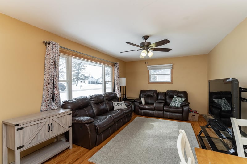 529 1st St, Fountain, MN 55935
