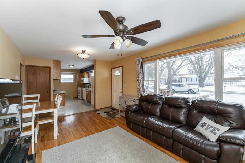 529 1st St, Fountain, MN 55935